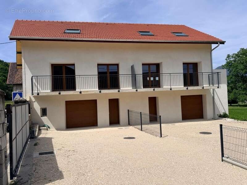 Maison à CHAPAREILLAN