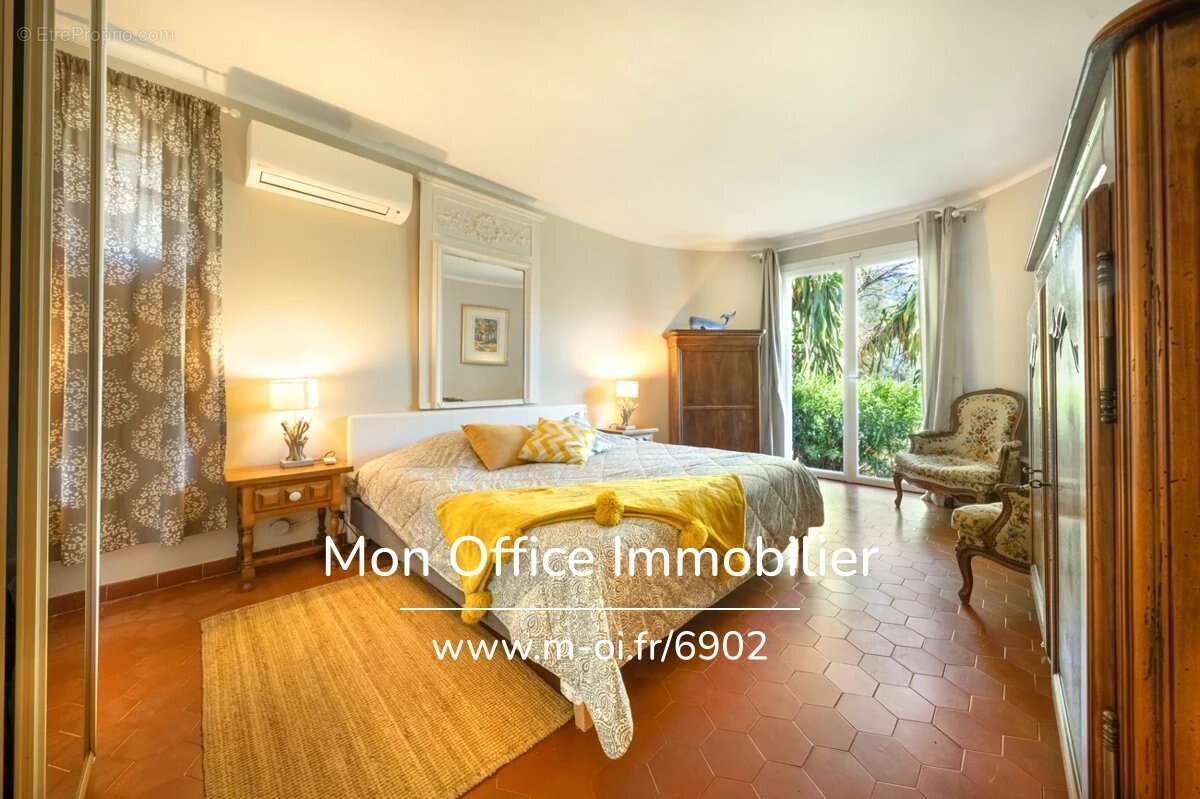 Référence : 6902-JDO - Villa provençale de charme avec piscine, studio indépendant et aperçu mer ! - photo 10