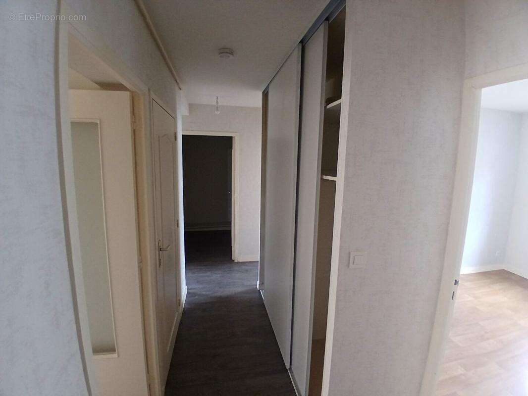 Appartement Mayenne 4 pièces avec balcon - photo 4