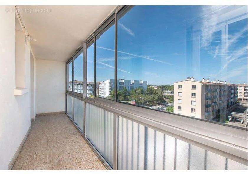 Appartement à COLOMIERS