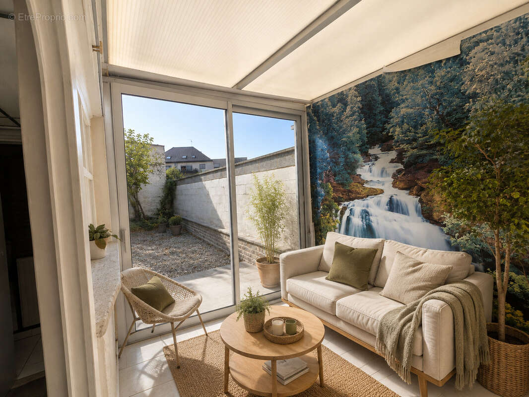 Lomme   Charmante maison 1930 avec jardin, terrasse et fort potentiel ! - photo 3