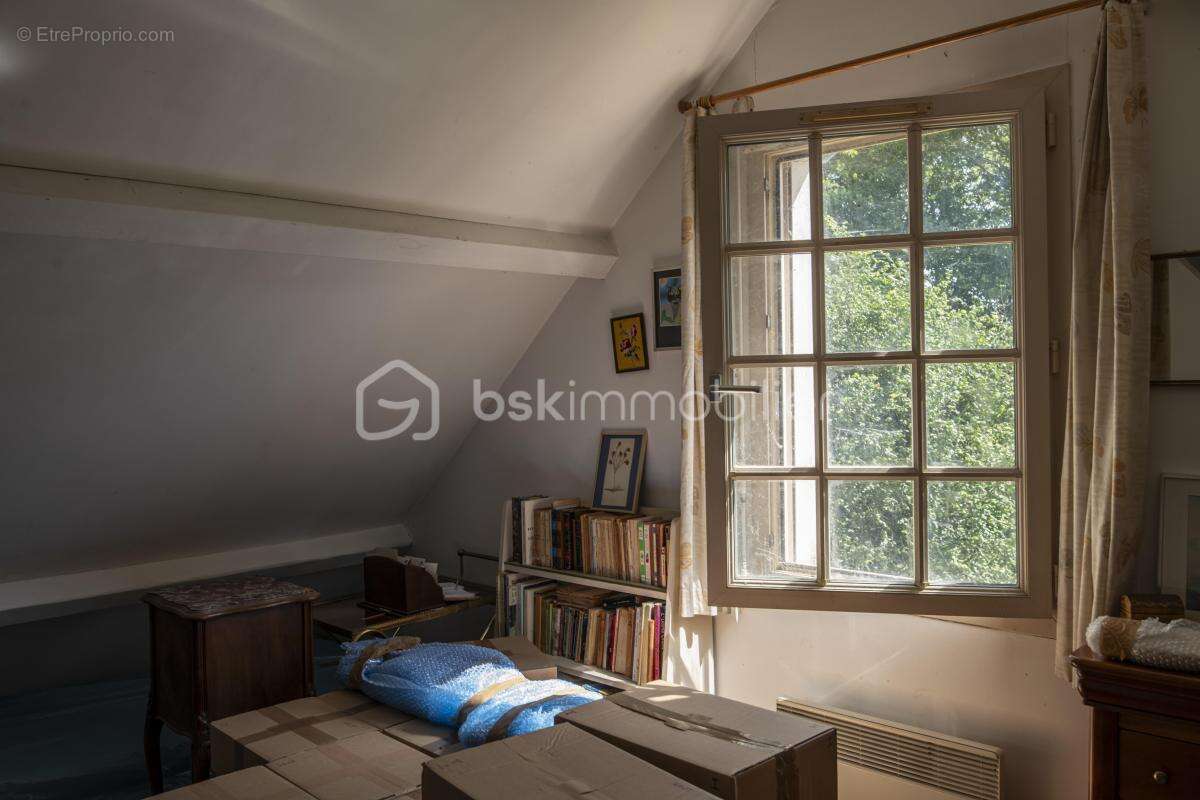 Maison de charme au calme – Le Grand-Lucé – Grand jardin, authenticité et potentiel à révéler - photo 8