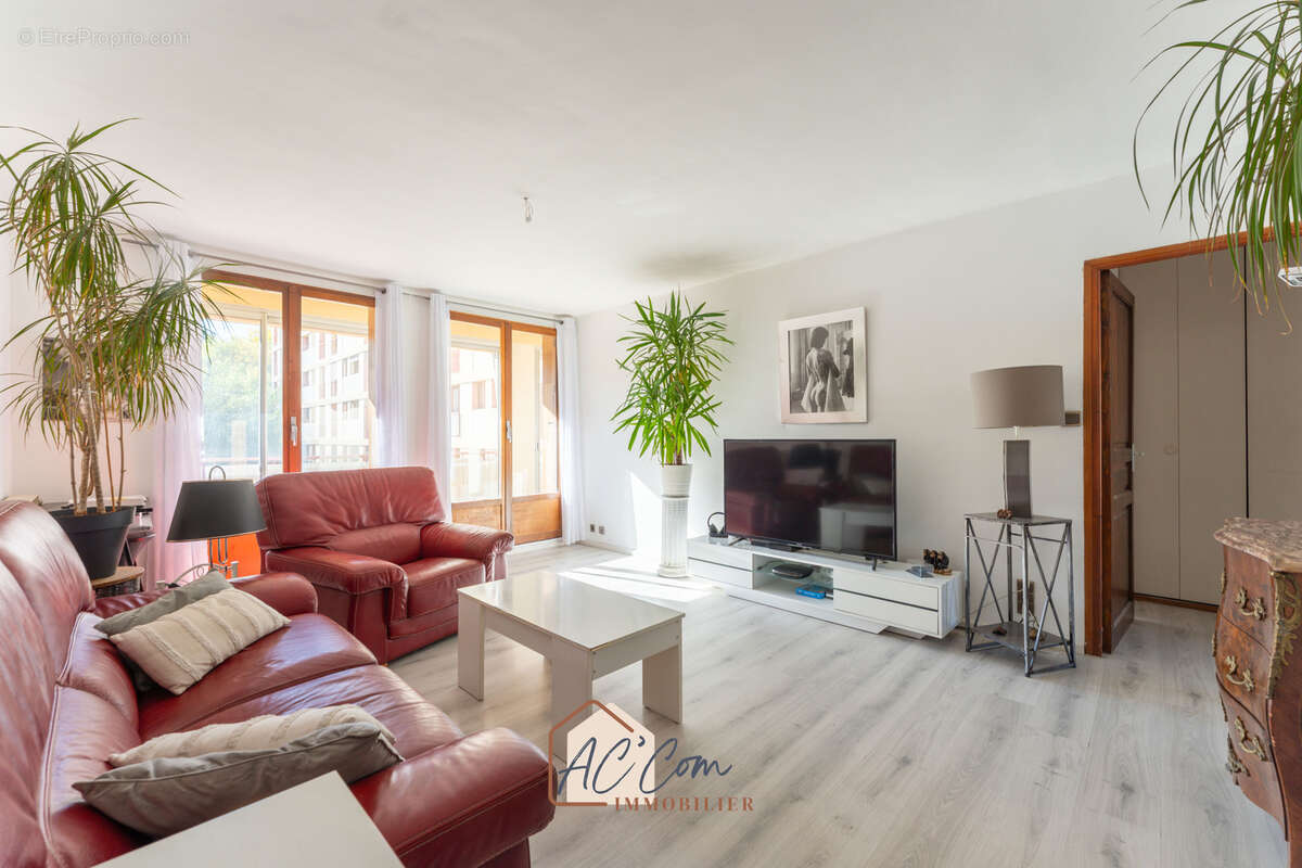 Appartement à AUBAGNE