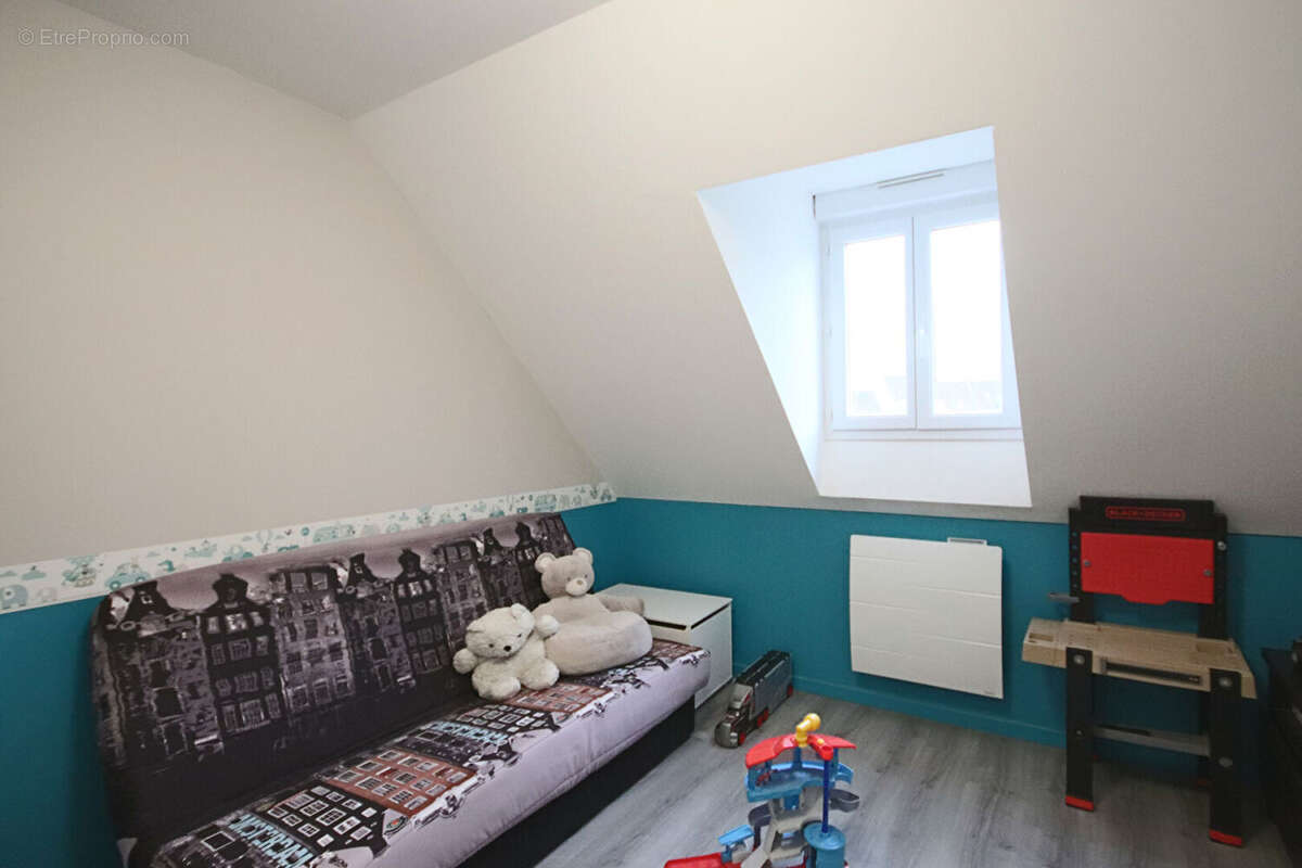 Maison à NAZELLES-NEGRON