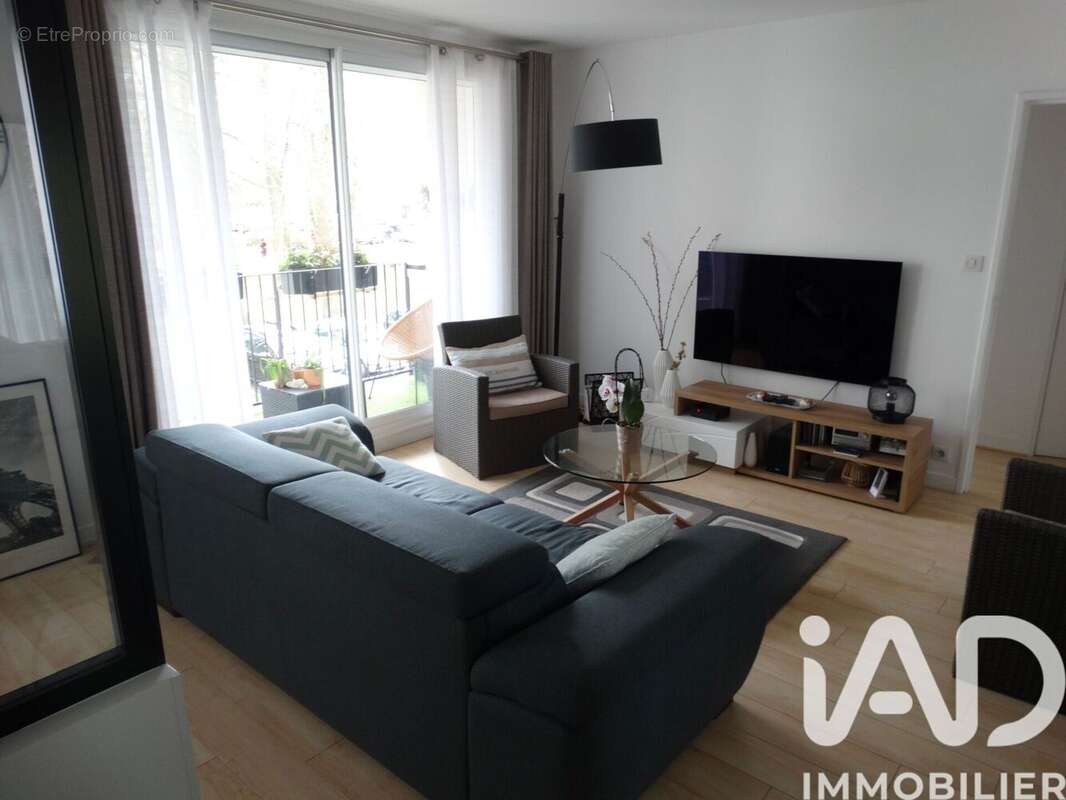 Photo 5 - Appartement à LA CELLE-SAINT-CLOUD