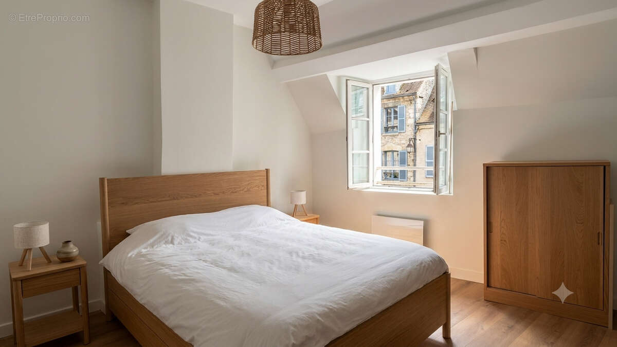SAINT-GERMAIN-EN-LAYE - Appartement 2 pièces refait à neuf - photo 5