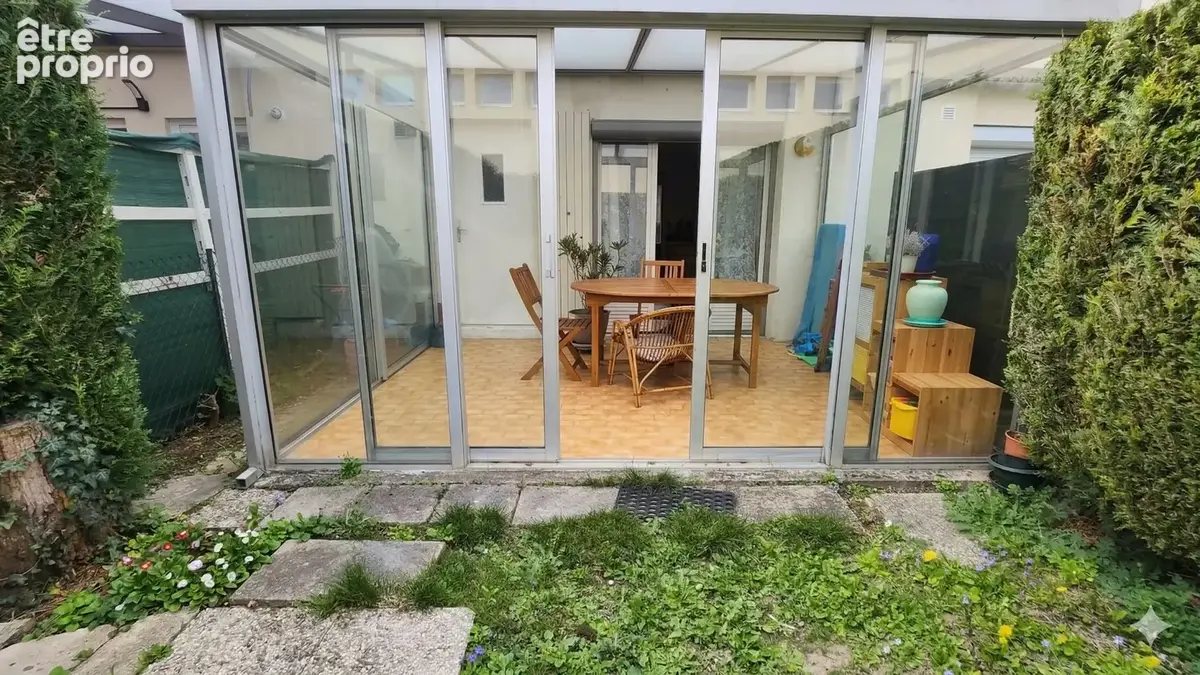 Maison 5 pièces 89 m² à vendre à Villepreux (78450) - photo 2