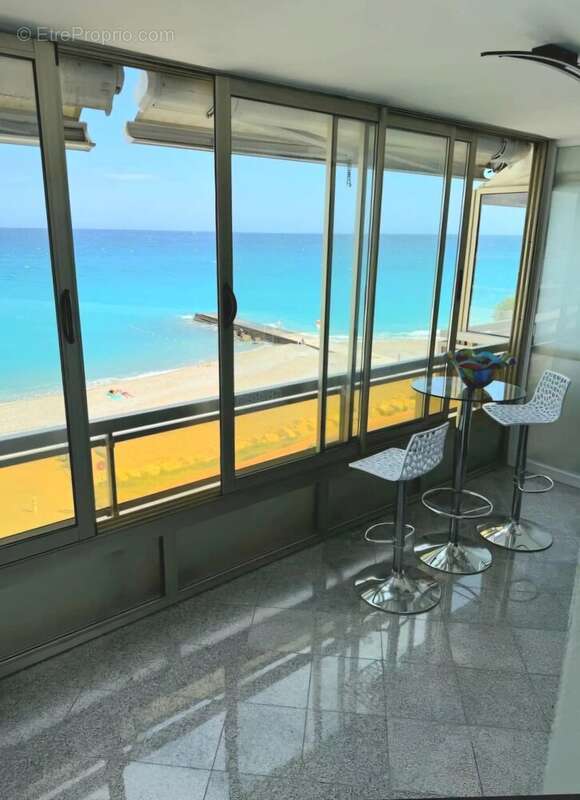 Appartement à VILLENEUVE-LOUBET