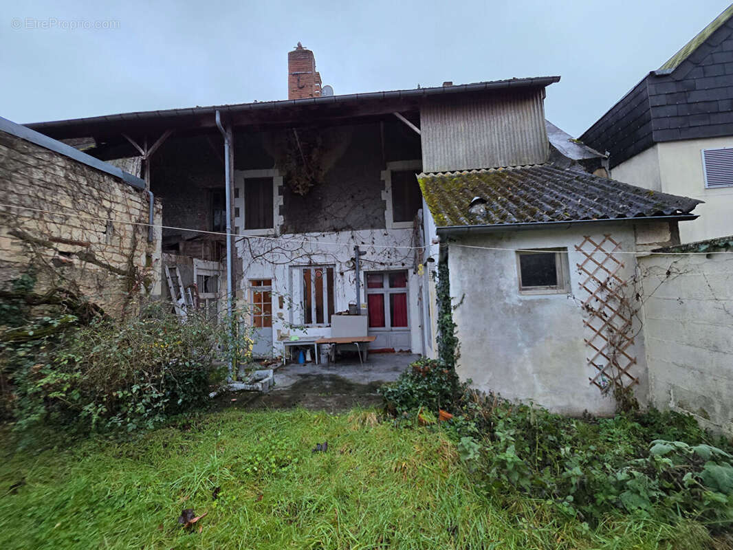 Maison à TOURNON-SAINT-MARTIN