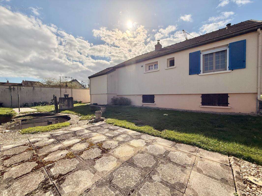 Maison à VAROIS-ET-CHAIGNOT