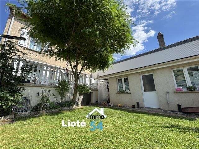 Maison 151 m² à Mangonville  - photo 3