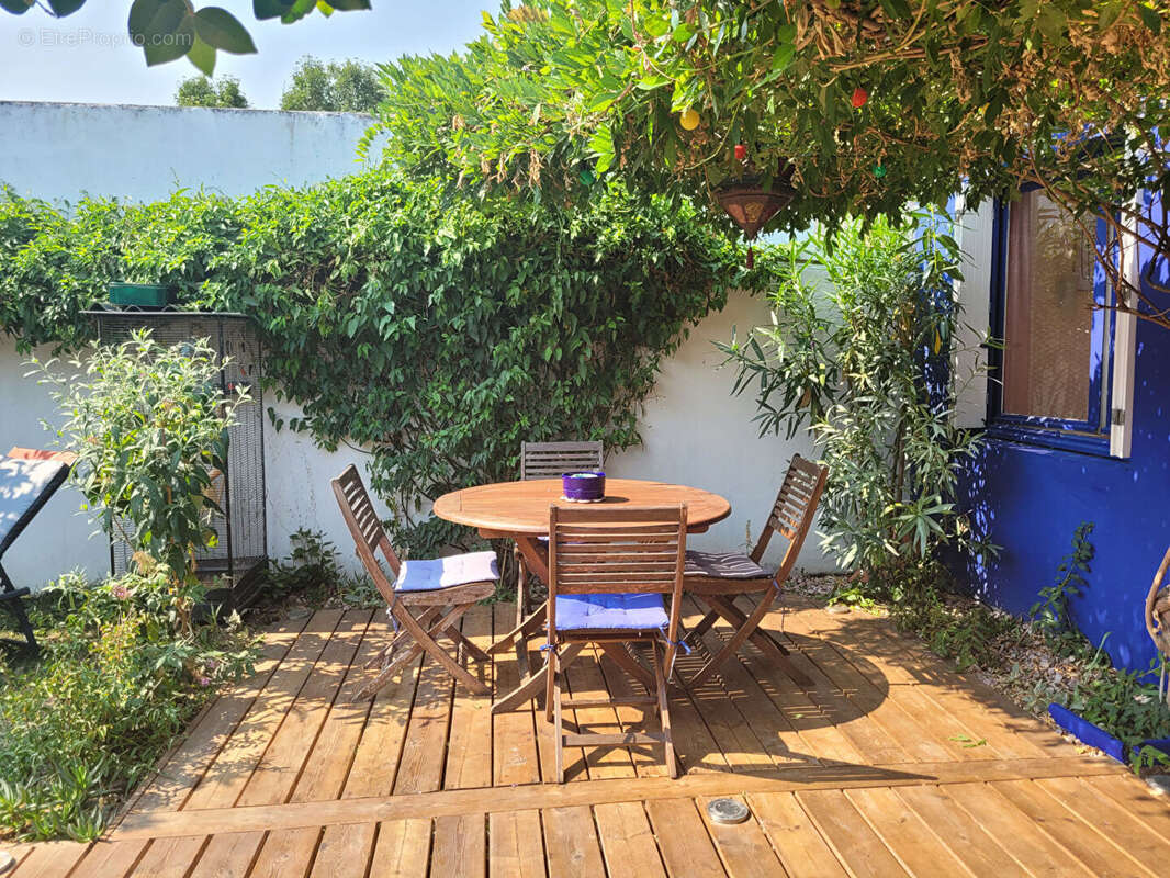 ROCHEFORT secteur calme maison de 93 m² de type 4 avec jardin intimiste - photo 18