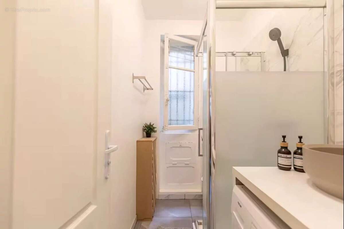 Commerce à PARIS-12E