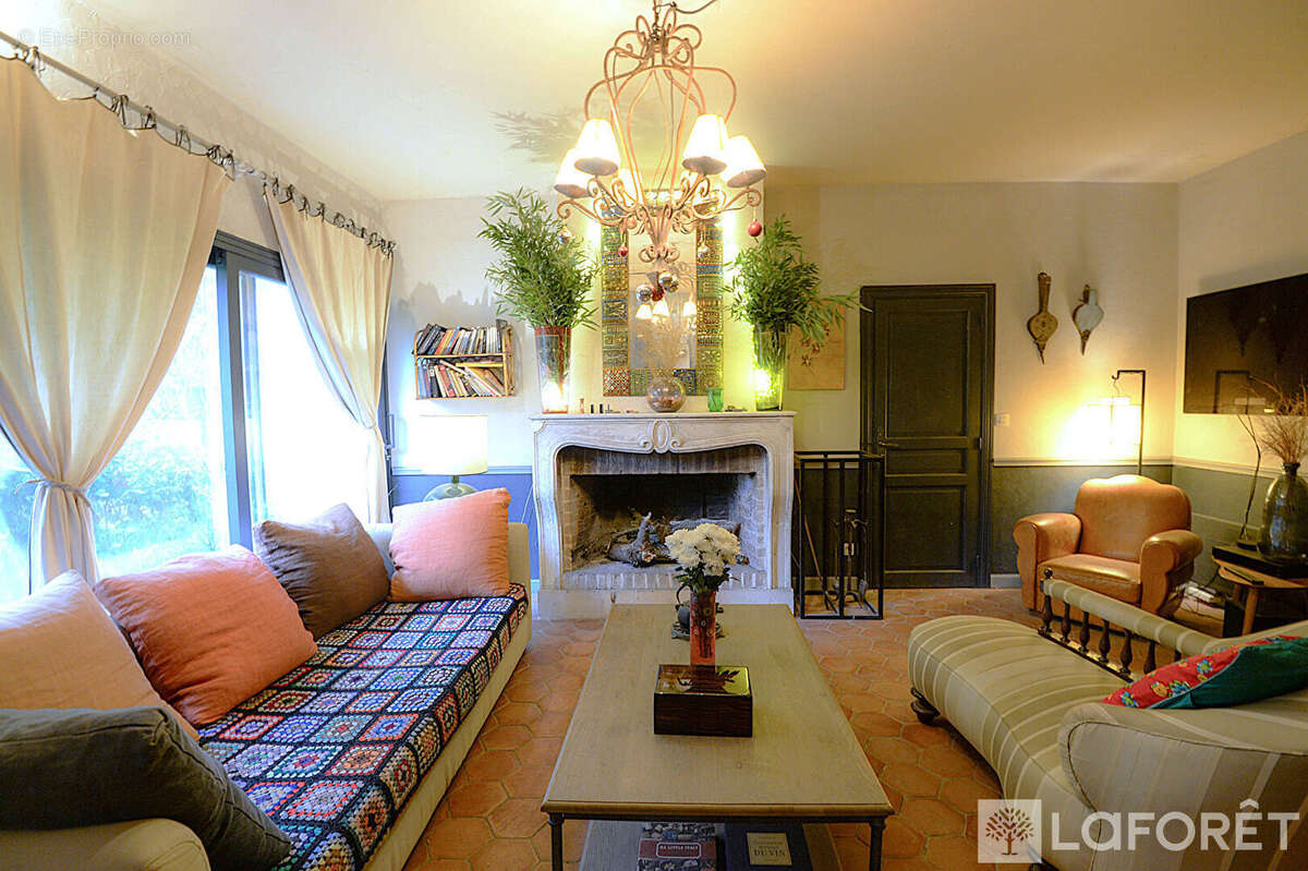 Maison à FONTAINEBLEAU