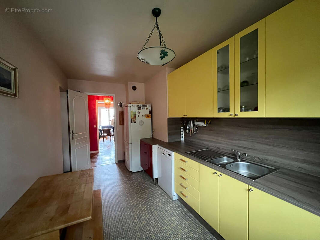 Appartement à BURES-SUR-YVETTE