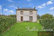 Photo 1 - Maison à LATHUS-SAINT-REMY