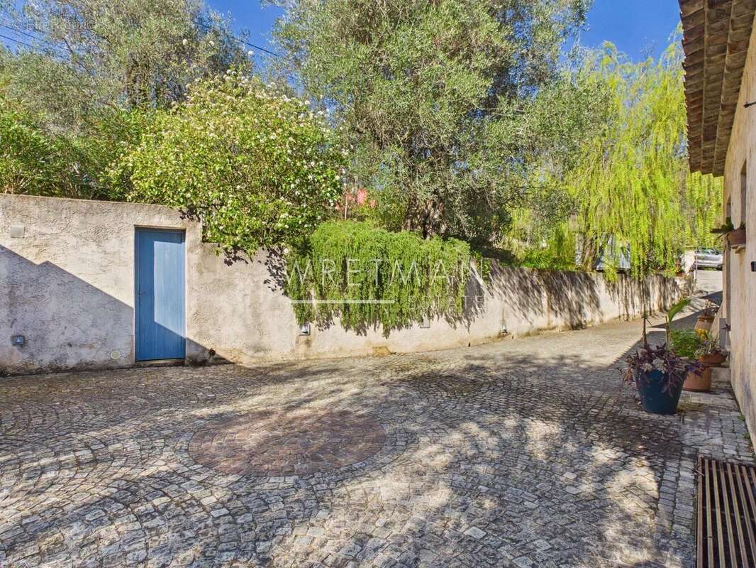 Maison à LE BAR-SUR-LOUP