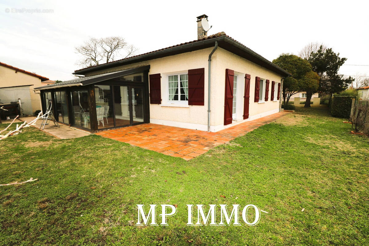 Maison à MAS-GRENIER