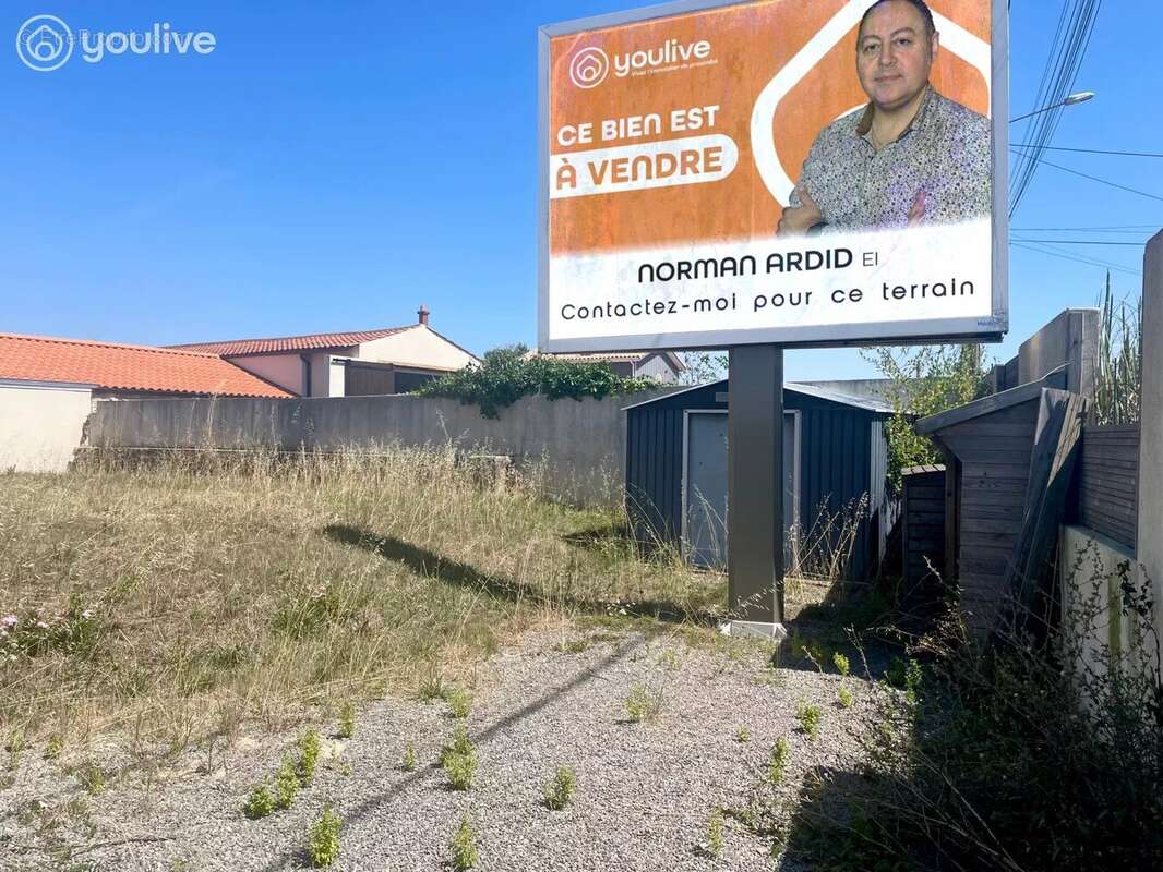 Terrain à LES SABLES-D&#039;OLONNE