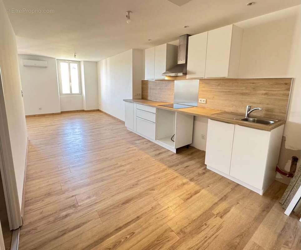 Appartement à CARNOULES