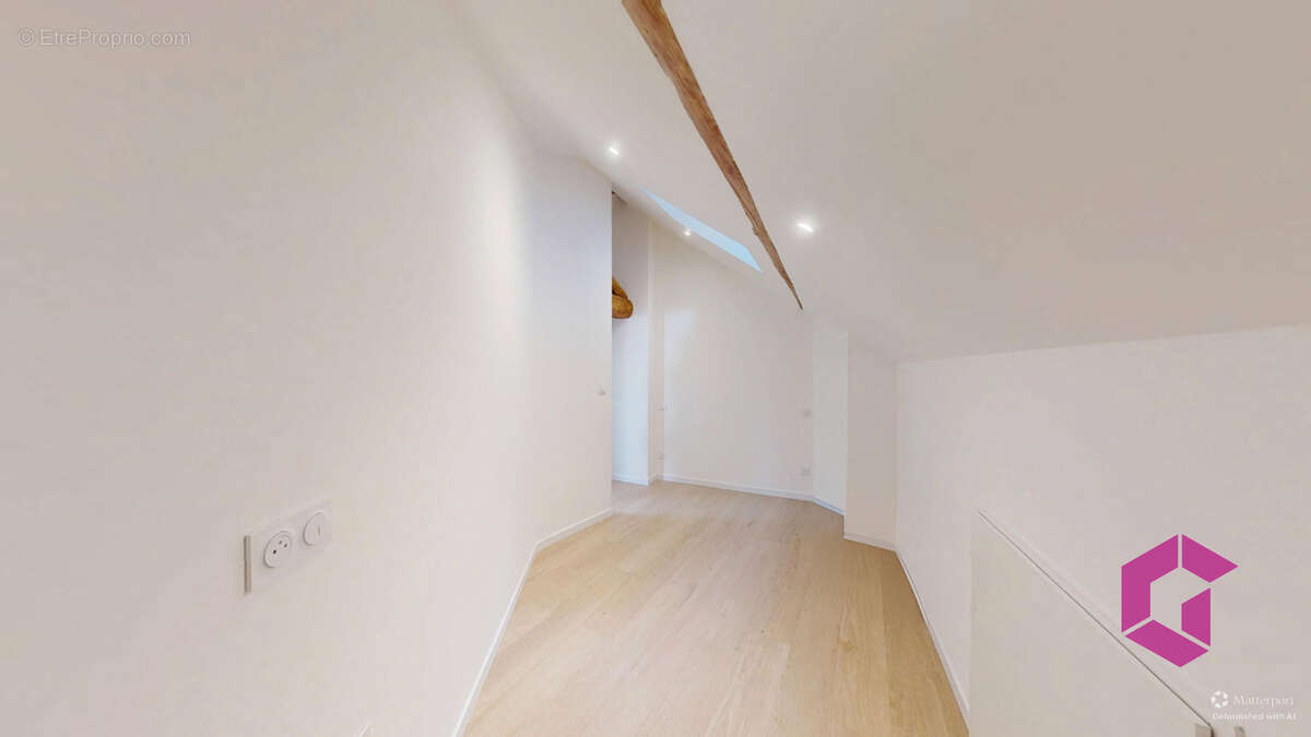 duplex avec cour, au calme centre ville de Feurs - photo 6
