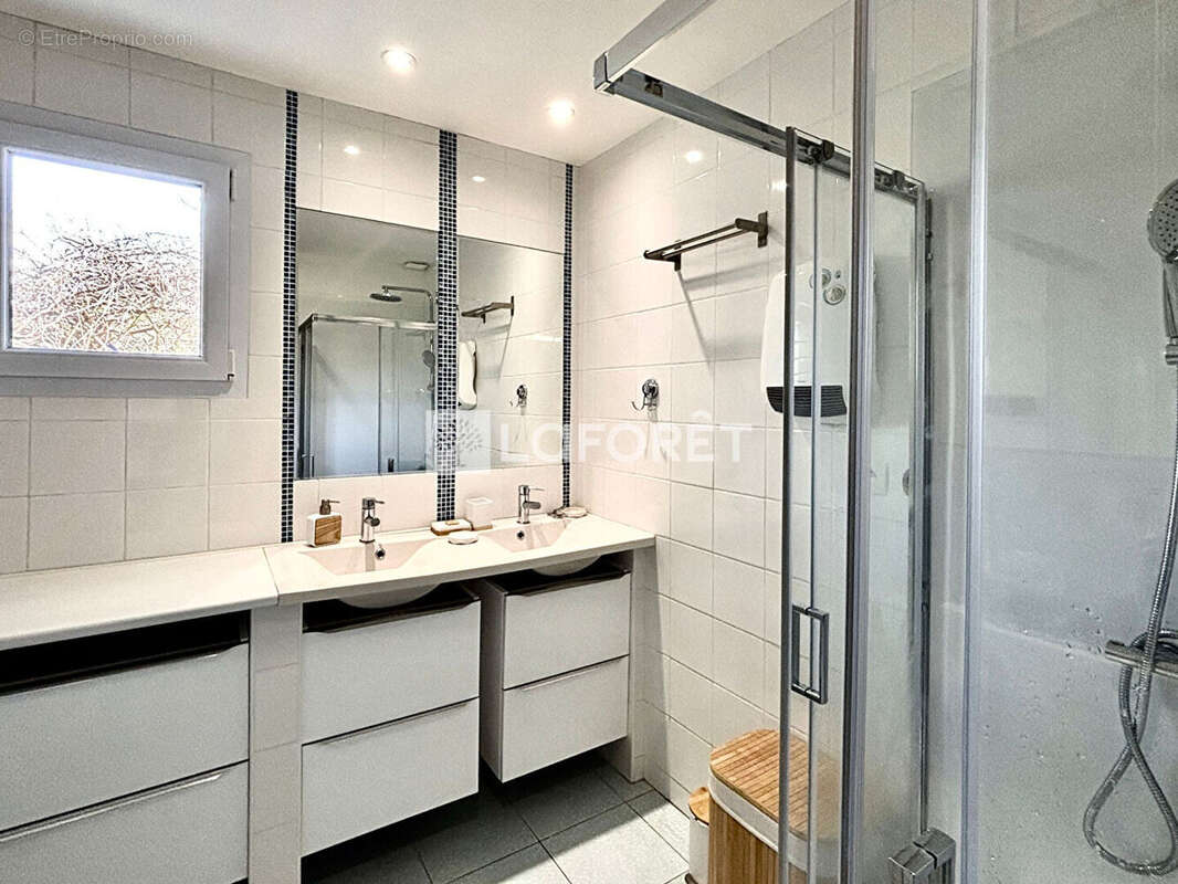 Maison Nieul Les Saintes 8 pièces 145 m2 - photo 6