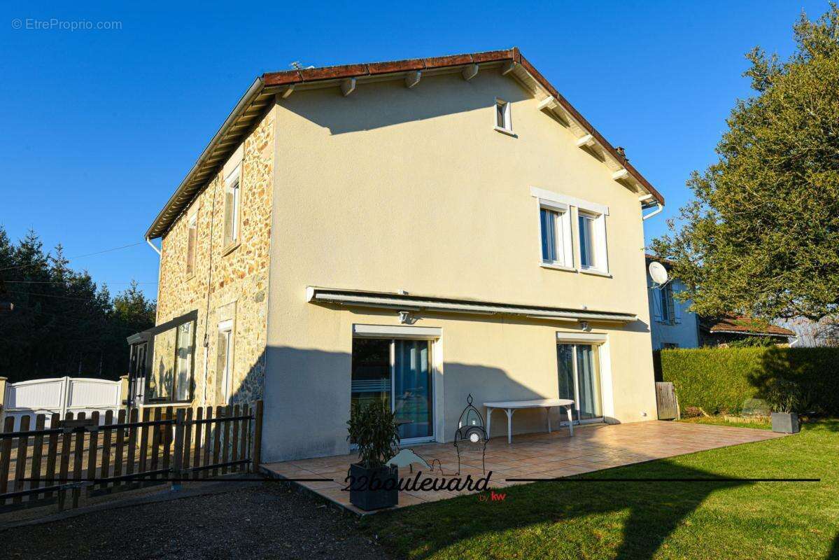 Maison à RILHAC-RANCON