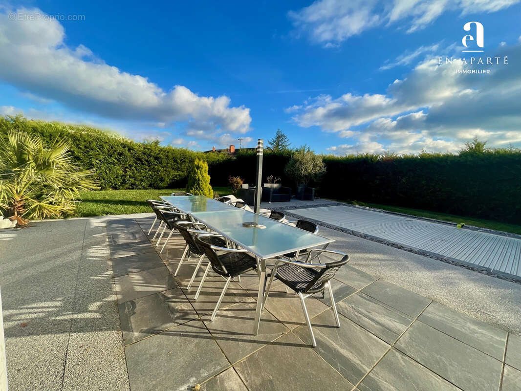 Maison à SAINTE-CONSORCE