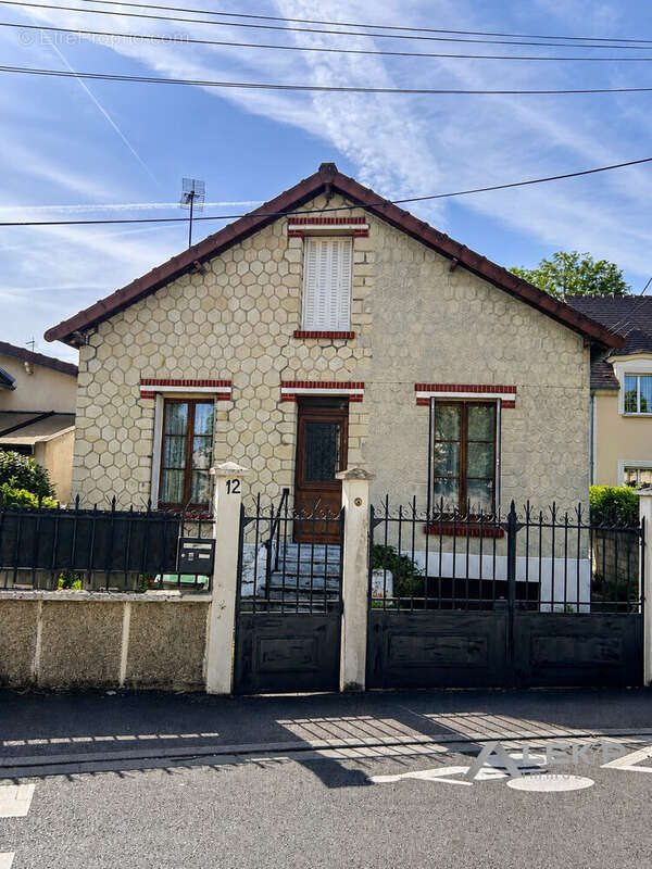 Maison à ACHERES