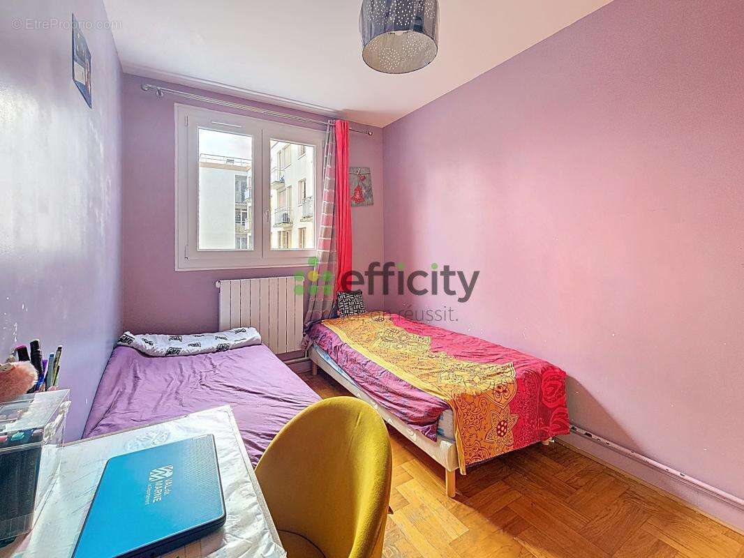 Appartement à LE PLESSIS-TREVISE