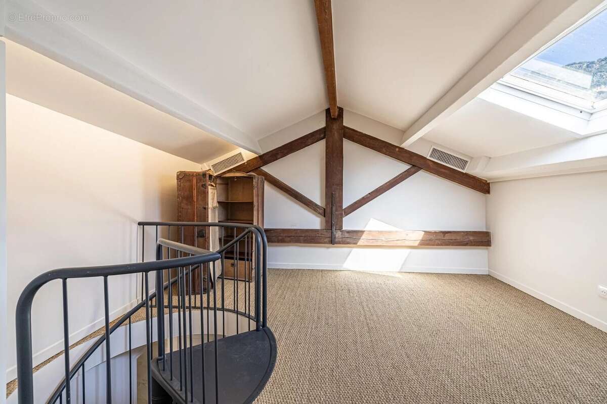 Appartement à BEAULIEU-SUR-MER