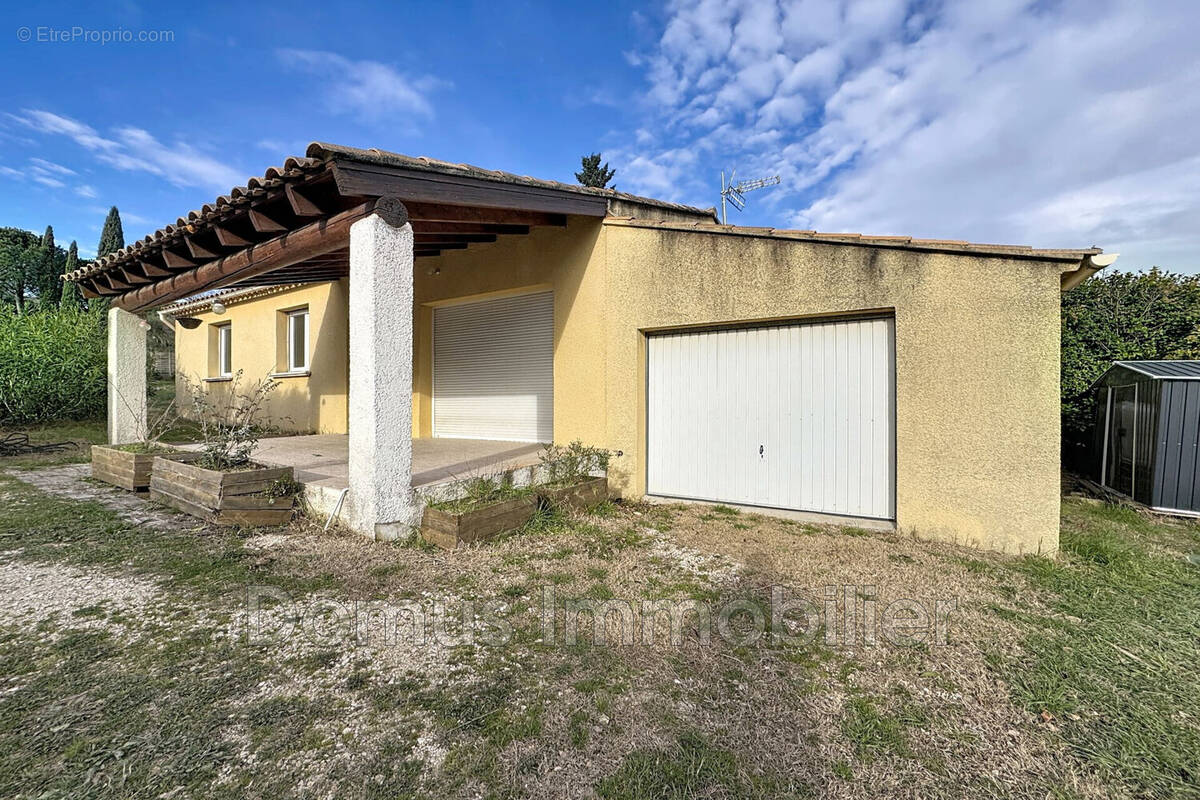 Maison à SAINT-SATURNIN-LES-AVIGNON