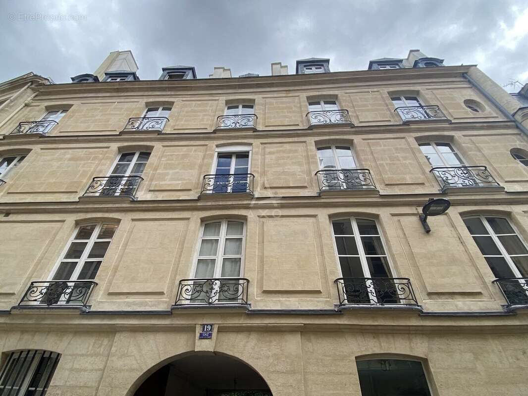 Appartement à PARIS-6E