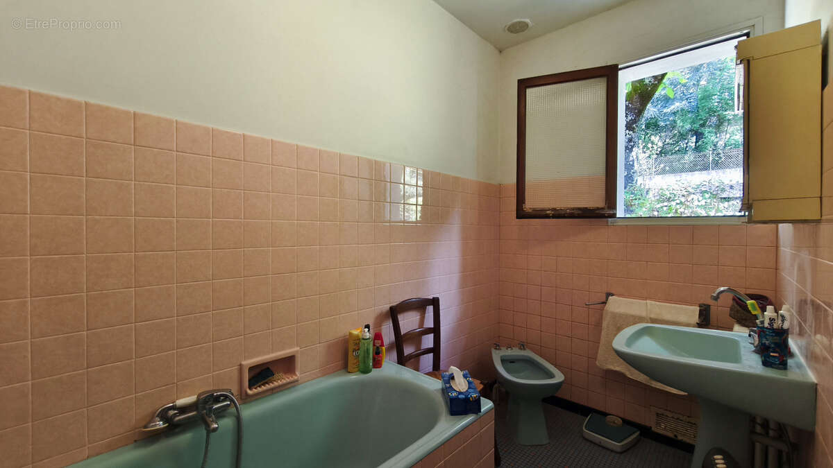 Maison à BAGAT-EN-QUERCY