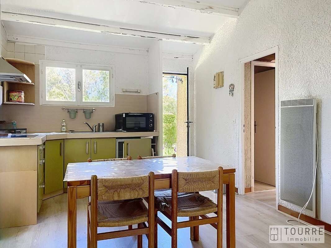 Maison à MEJANNES-LE-CLAP