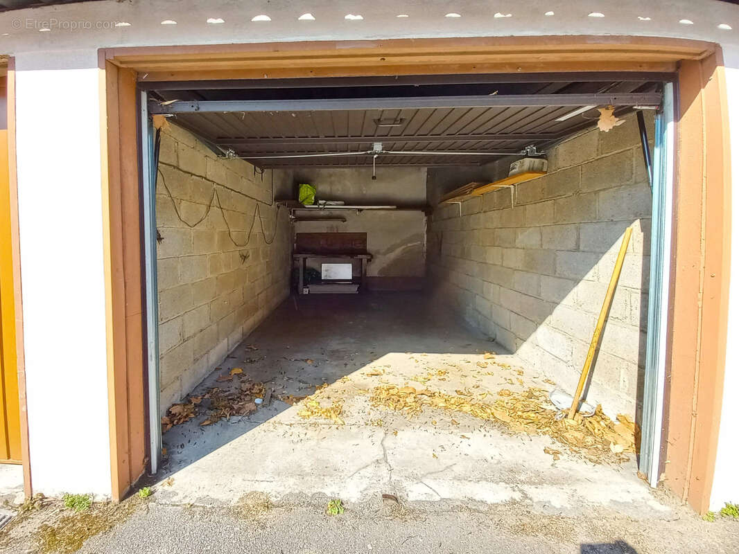 Rare   secteur église / champeval. - photo 6