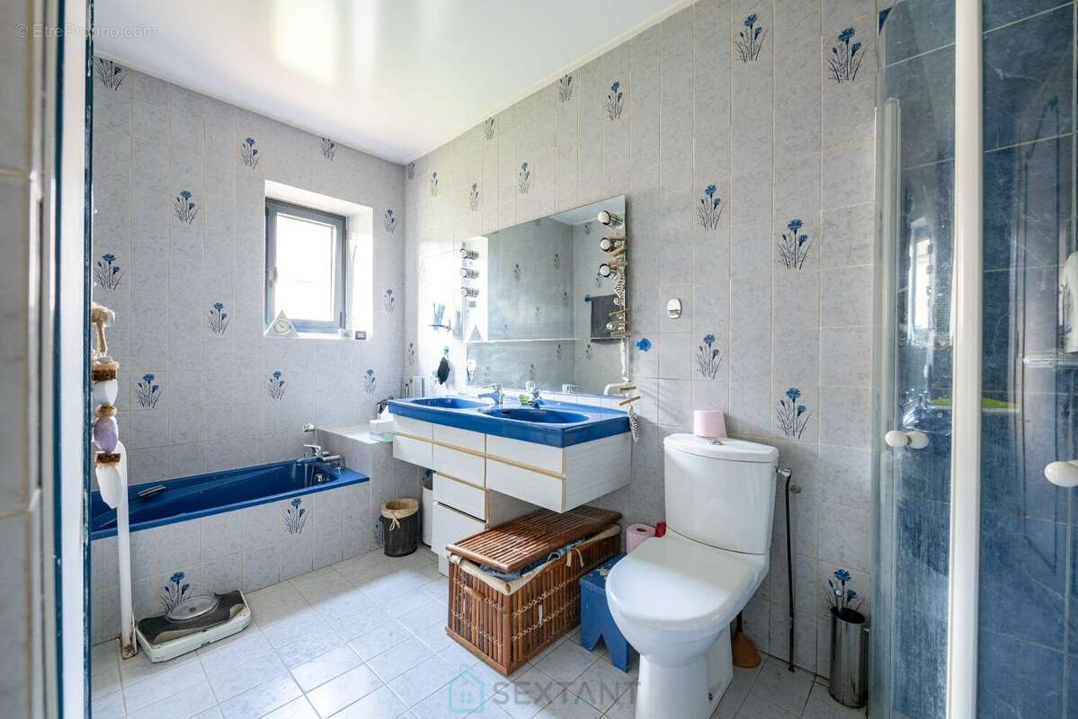 Maison à FONTAINEBLEAU