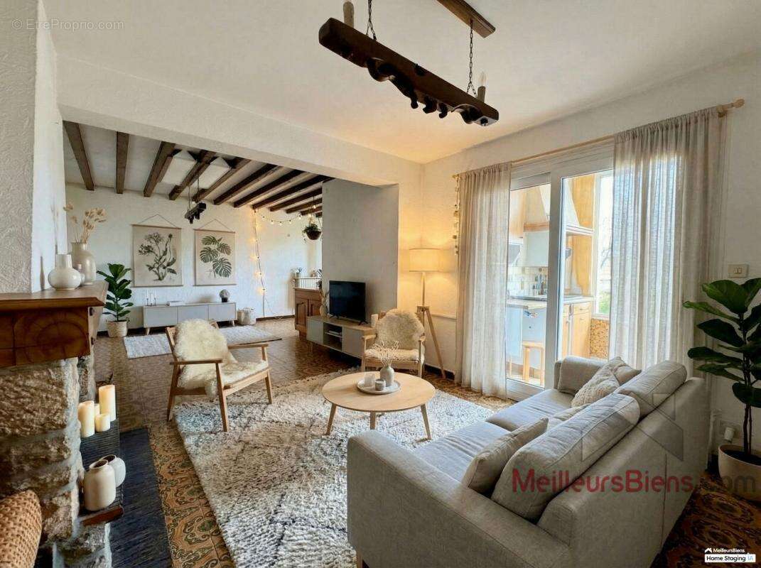 Maison à COURLANS