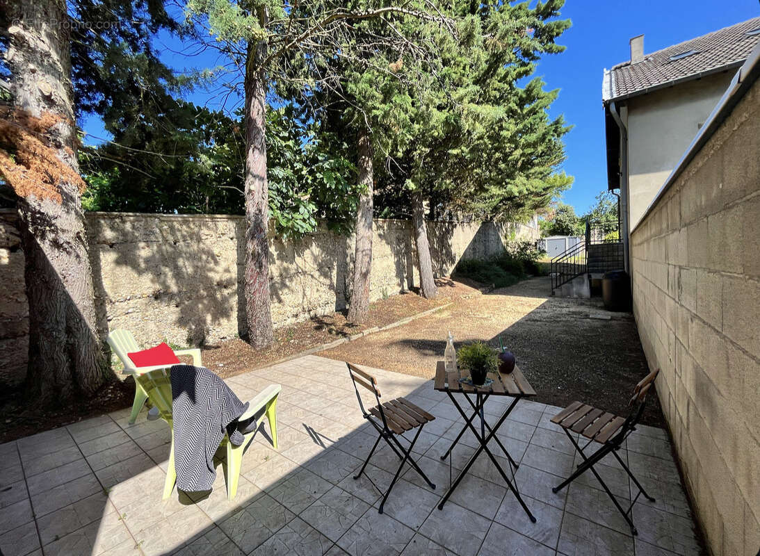 Appartement à TERNAY