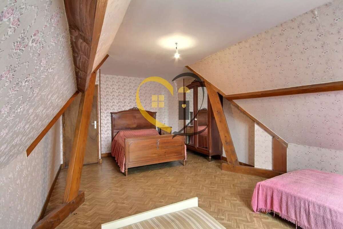 Maison à SAINTE-SOLANGE