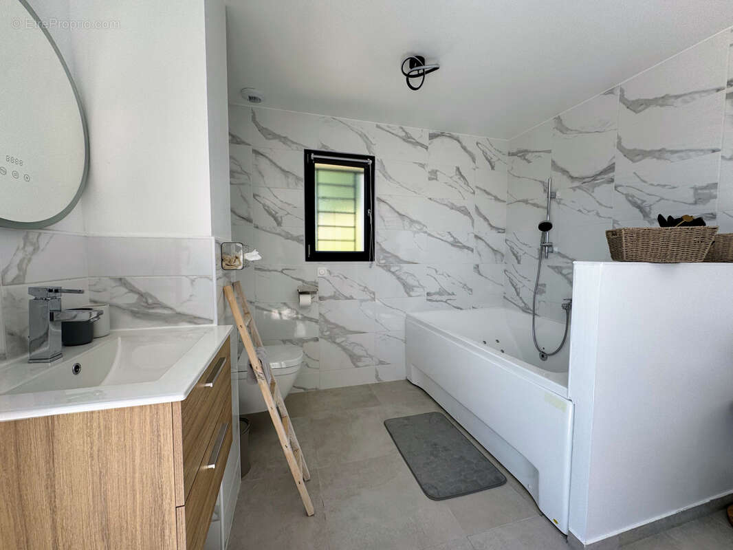 Maison à PUYLOUBIER