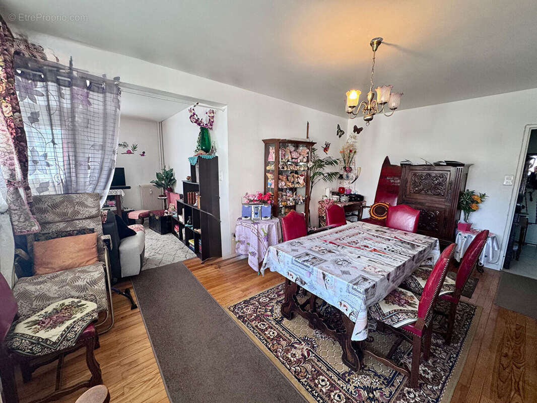 Appartement à COURNON-D'AUVERGNE