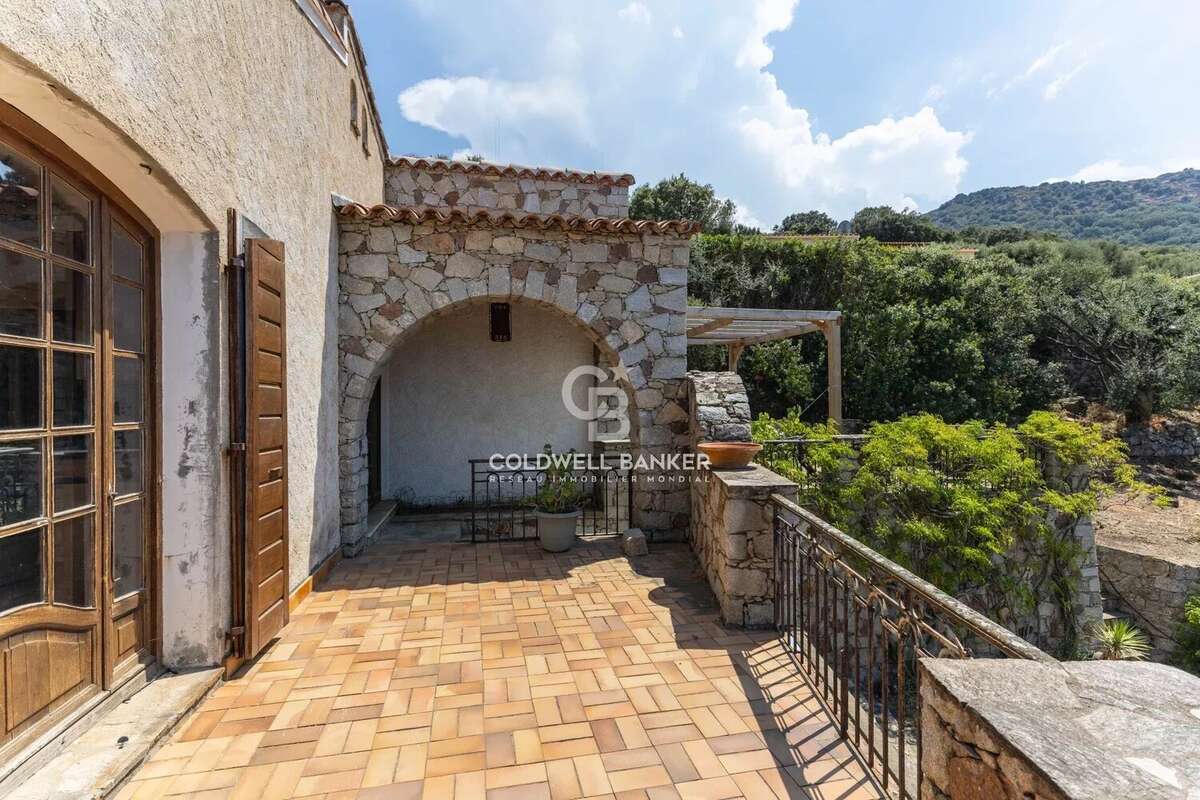 Corbara - Maison de caractère vue mer - Jardin & garage - photo 9