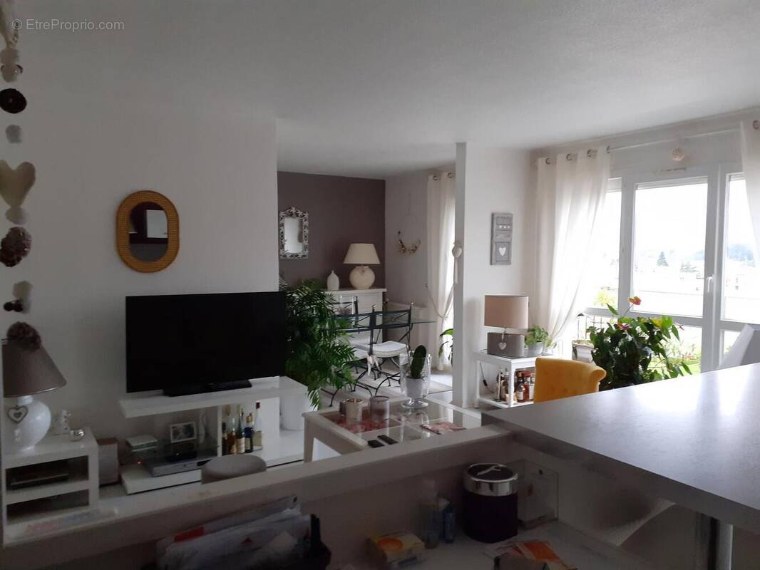 Photo 1 - Appartement à SAINT-CHAMOND