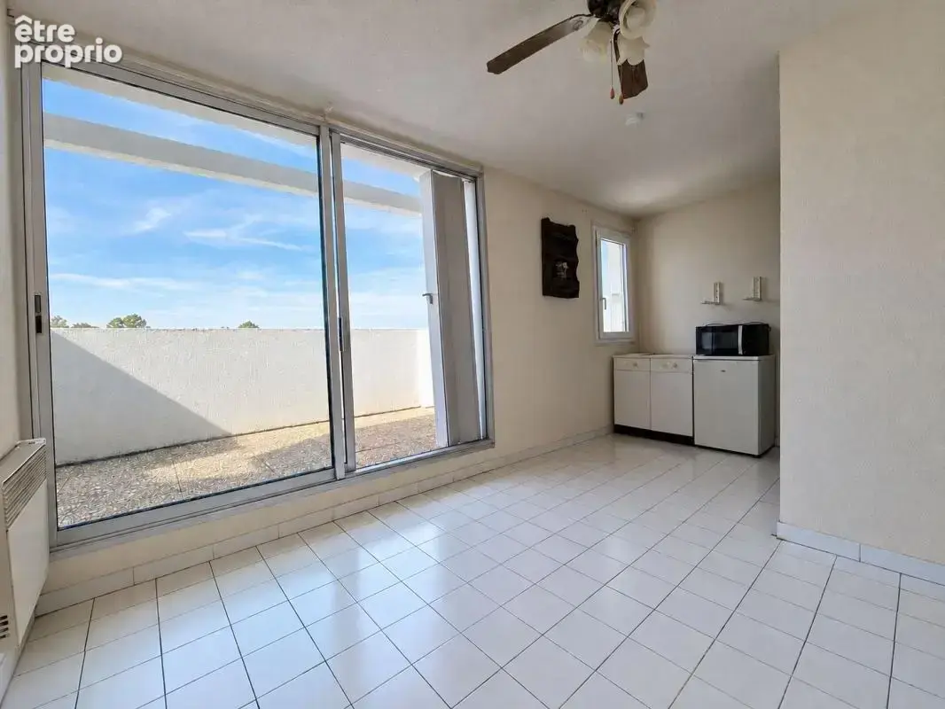 A vendre - grau du roi - Studio avec terrasse - photo 1