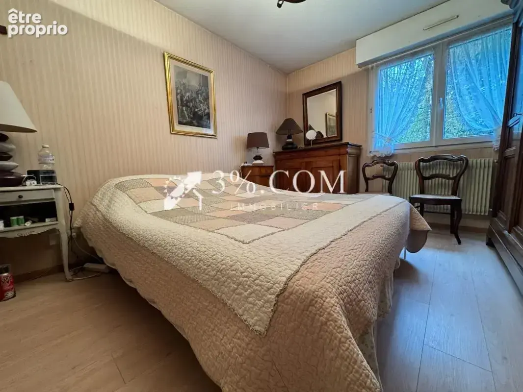 Grand appartement de 3 pièces  81m2  à rafraîchir  avec terr - photo 7