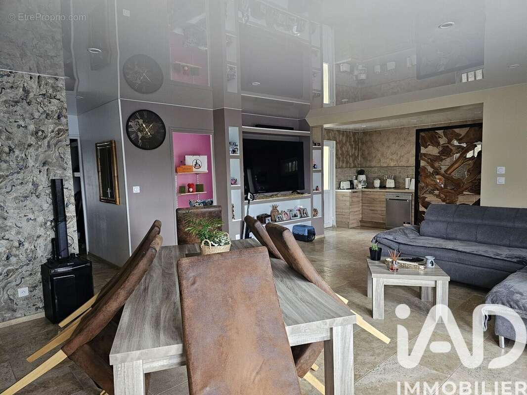 Photo 7 - Maison à SAINT-QUENTIN