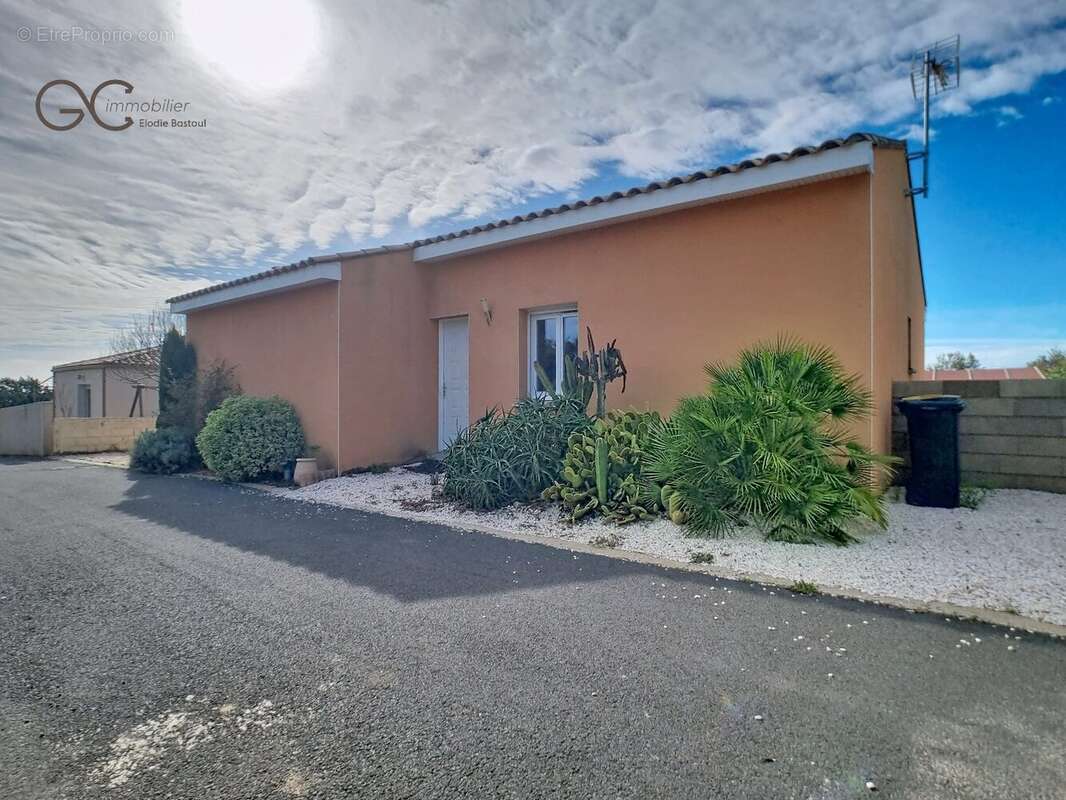 Maison à CRUZY