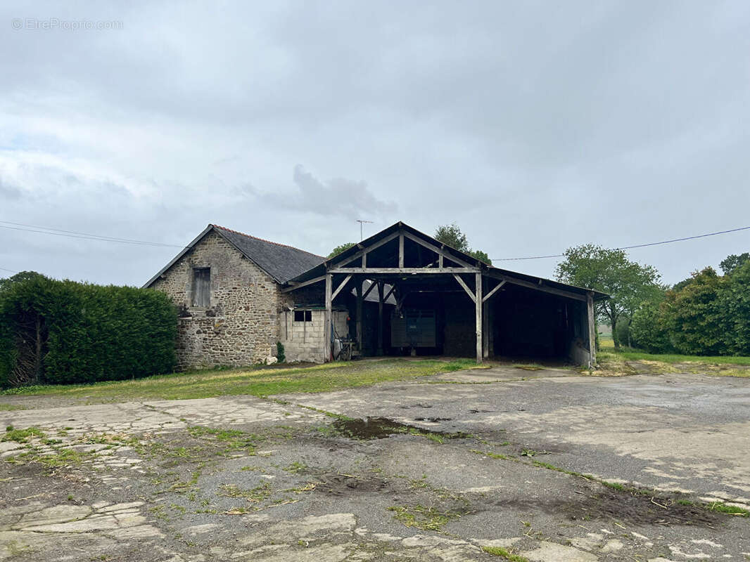 Maison à SAINT-PIERRE-DES-LANDES