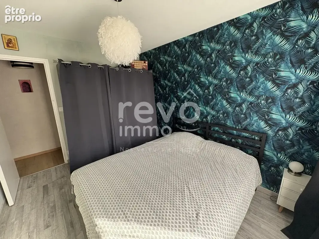Belle maison familiale de 166 m² avec 5 chambres sur terrain de 786 m²- MONTREUIL JUIGNE - photo 6